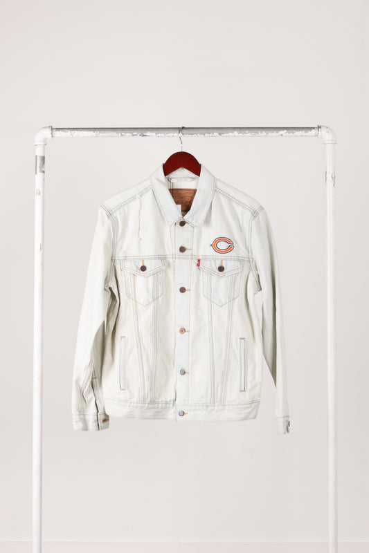 Levi's x NFL 'Chicago Bears' Light Wash Denim Trucker Jacket (2016)