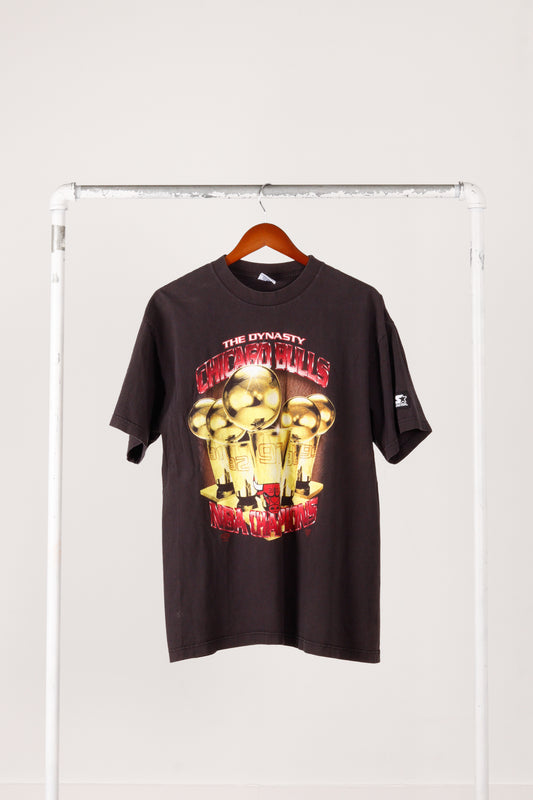 Vintage 1997 Chicago Bulls 'The Dynasty' Starter Locker Room Tee