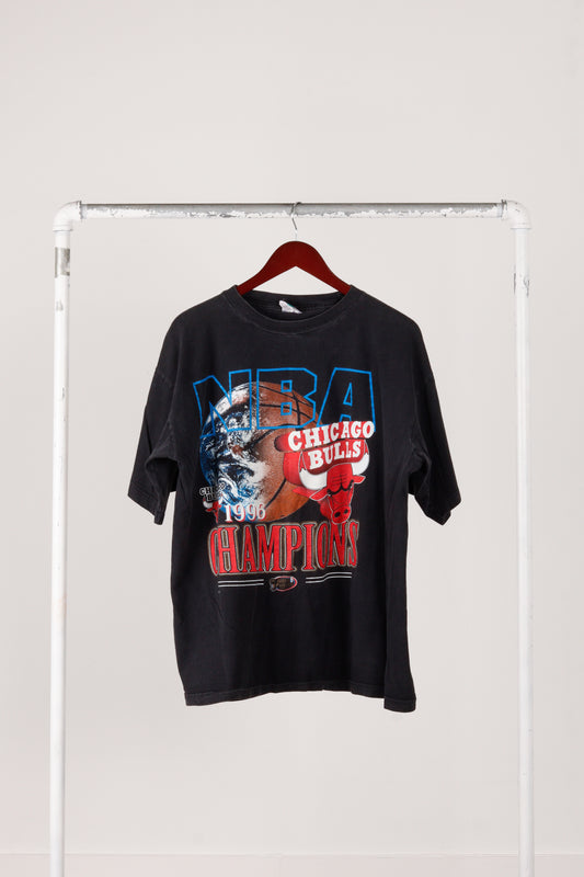Vintage 1996 Chicago Bulls 'Globe Logo NBA Champions' T-Shirt