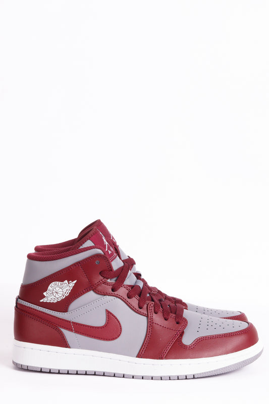 Nike Air Jordan 1 Mid 'Cherrywood Red' (2022)